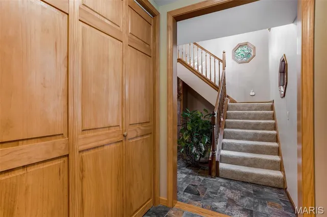 $685,000 | 51 Nordic Lane, Defiance, MO 63341