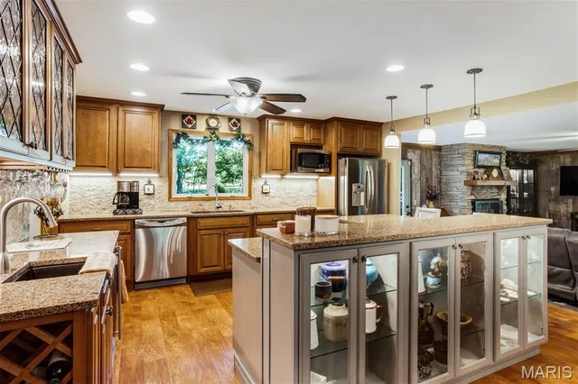 $685,000 | 51 Nordic Lane, Defiance, MO 63341