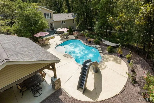 $685,000 | 51 Nordic Lane, Defiance, MO 63341