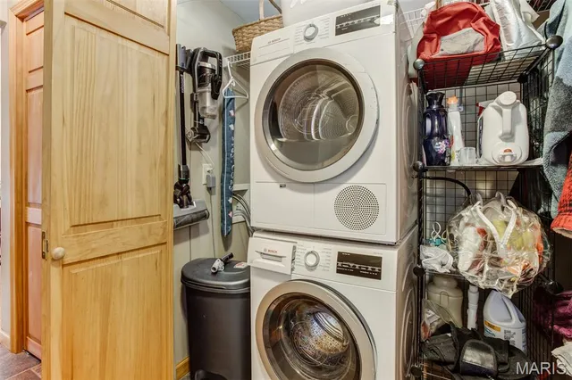 $685,000 | 51 Nordic Lane, Defiance, MO 63341