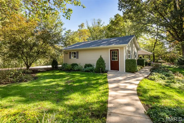 $685,000 | 51 Nordic Lane, Defiance, MO 63341