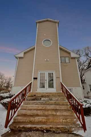 $374,000 | 194 North Entrance Avenue, Kankakee, IL 60901