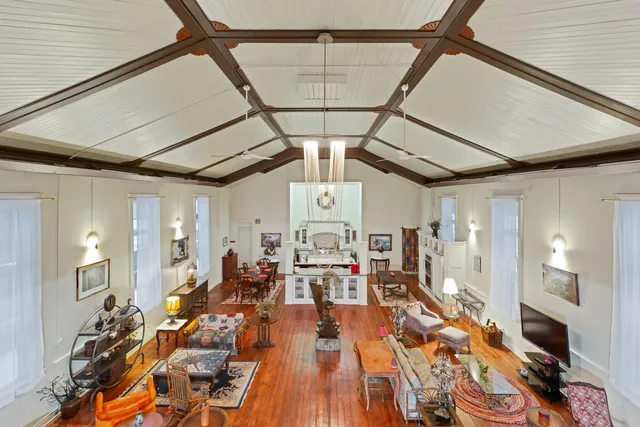 $374,000 | 194 North Entrance Avenue, Kankakee, IL 60901