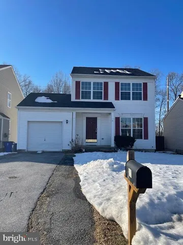 $2,395 | 25 Sir Thomas Lane, Newark, DE 19702