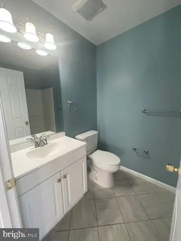 $2,395 | 25 Sir Thomas Lane, Newark, DE 19702