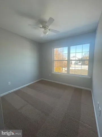 $2,395 | 25 Sir Thomas Lane, Newark, DE 19702