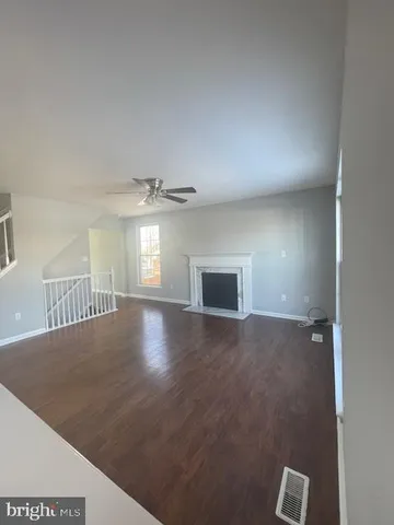 $2,395 | 25 Sir Thomas Lane, Newark, DE 19702