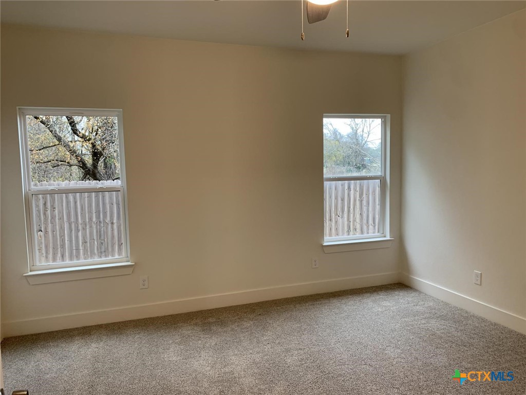 1854 Royal Loop Belton, TX 76513 - Photo 13 of 26