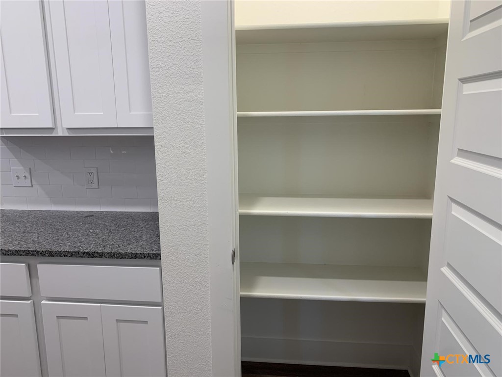 1854 Royal Loop Belton, TX 76513 - Photo 6 of 26