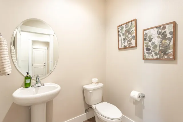 $562,800 | 3225 Lower Lane, Redding, CA 96002