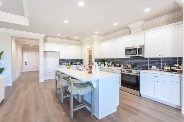 $562,800 | 3225 Lower Lane, Redding, CA 96002