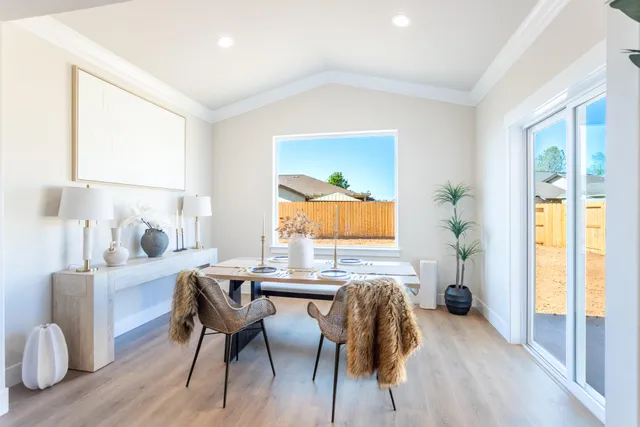 $562,800 | 3225 Lower Lane, Redding, CA 96002