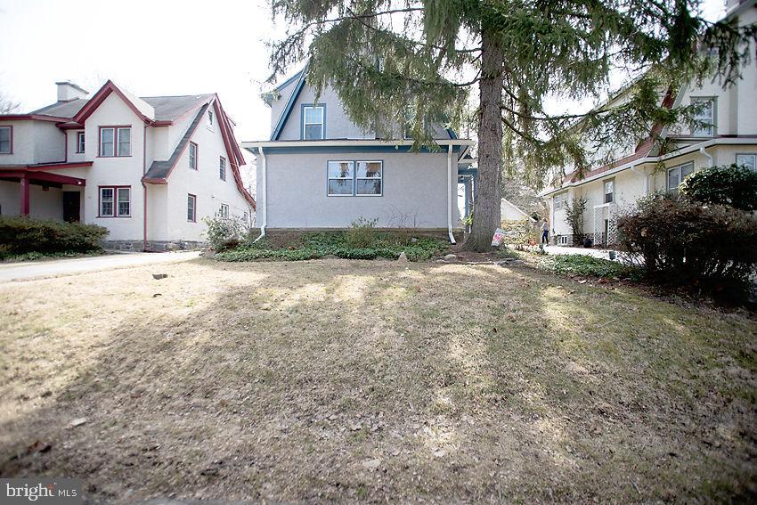 422 Anthwyn Road Narberth, PA 19072 - Photo 29 of 33 Front of home, street view
