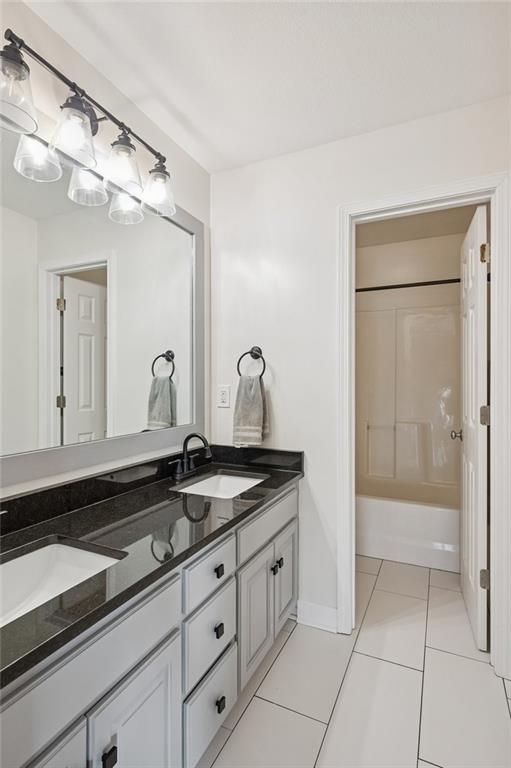 10706 Country Lane Peculiar, MO 64078 - Photo 24 of 37