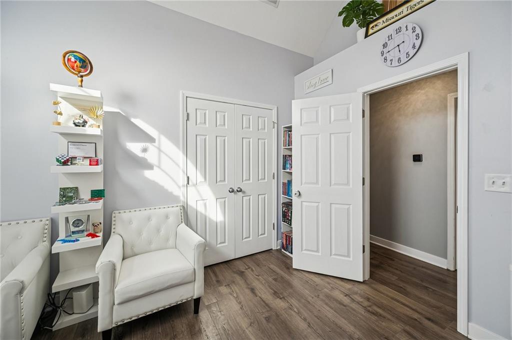 10706 Country Lane Peculiar, MO 64078 - Photo 25 of 37