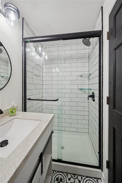 10706 Country Lane Peculiar, MO 64078 - Photo 34 of 37