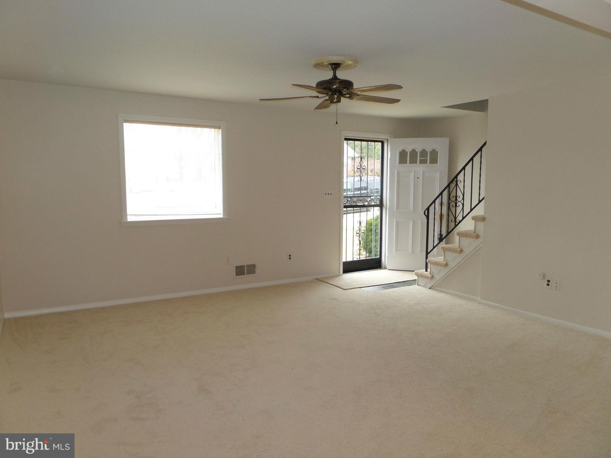 9625 Dundawan Road Baltimore, MD 21236 - Photo 3 of 22 Living Room