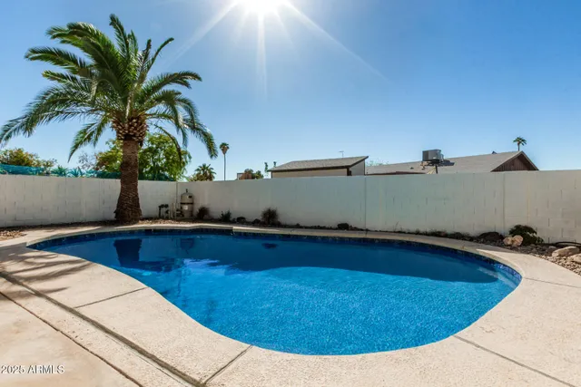 $3,000 | 10838 North 32nd Lane, Phoenix, AZ 85029