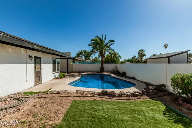 $3,000 | 10838 North 32nd Lane, Phoenix, AZ 85029