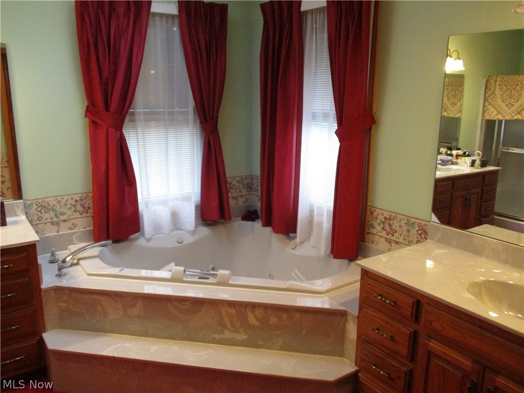 6034 Russia Road Amherst, OH 44001 - Photo 14 of 23 Gallery Image 14