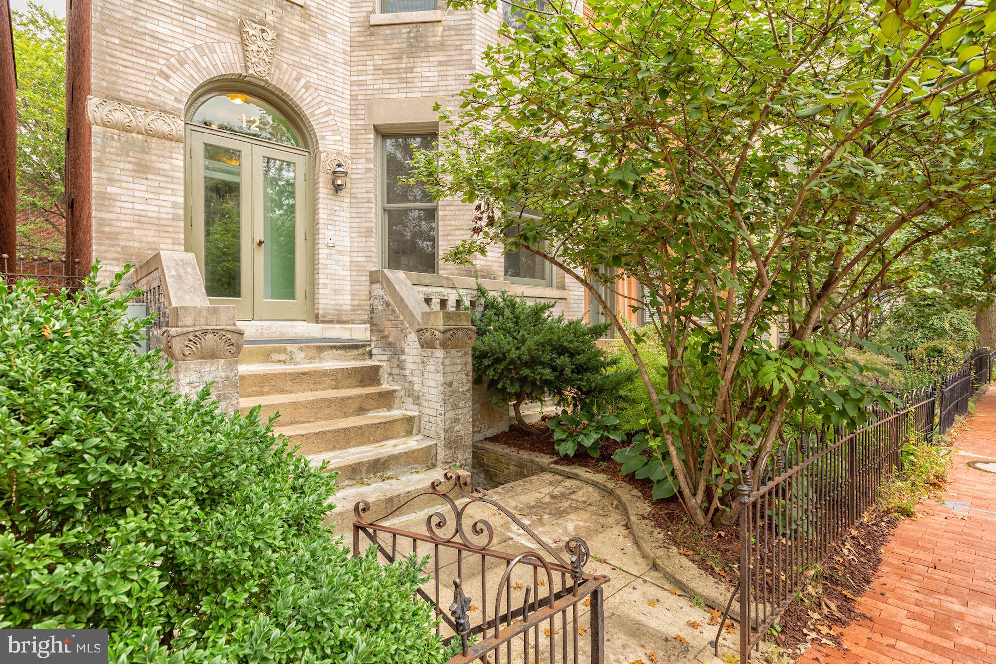 12 3rd Street Southeast Washington, DC 20003 - Photo 2 of 22 a view of a building with a tree