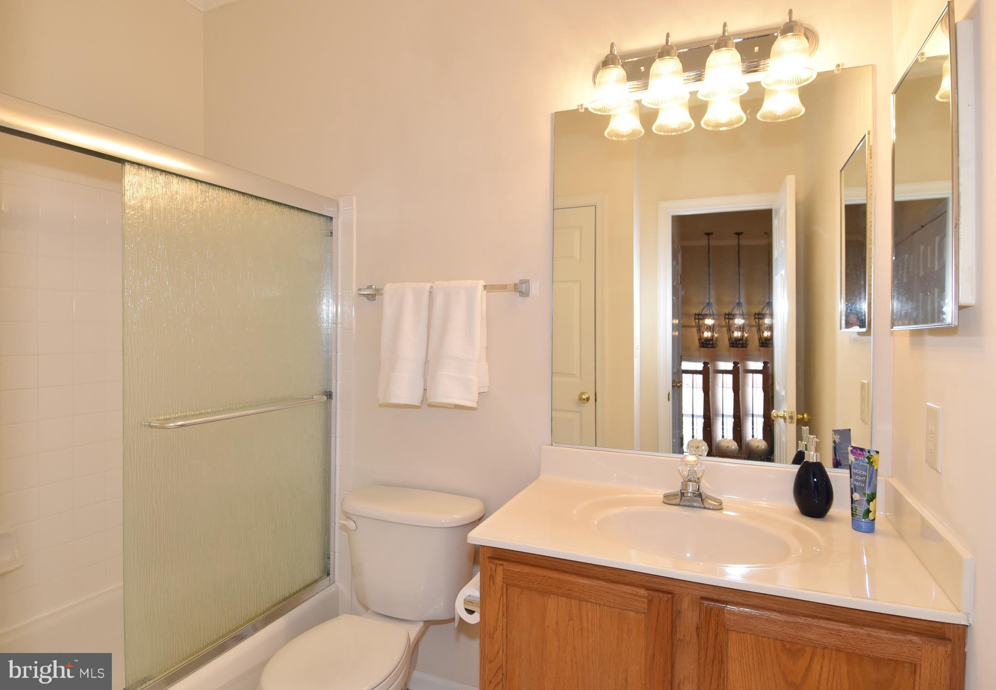 14000 Rockingham Road Germantown, MD 20874 - Photo 22 of 29 Bath
