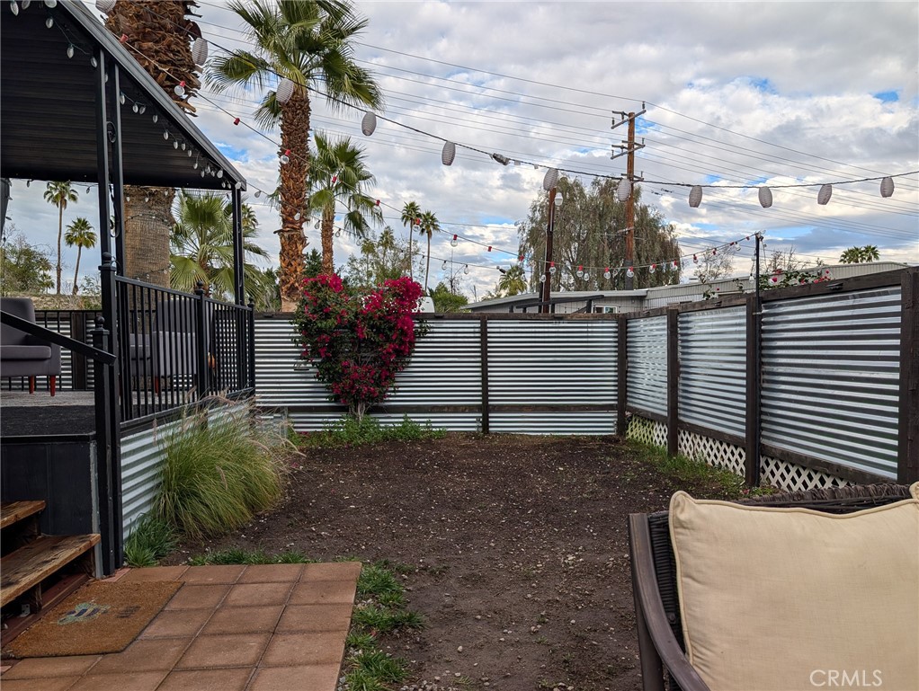 28 Jupiter Street Palm Springs, CA 92264 - Photo 13 of 26 a view of a porch