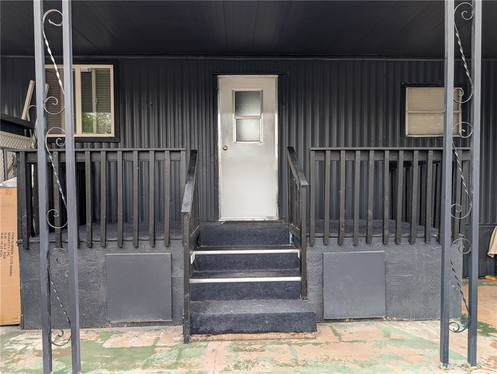 28 Jupiter Street Palm Springs, CA 92264 - Photo 16 of 26 a view of entryway front of house
