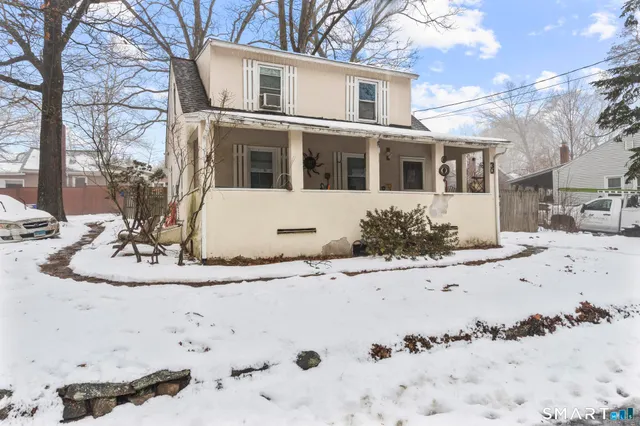 $249,999 | 30 Barbara Avenue, East Hampton, CT 06424