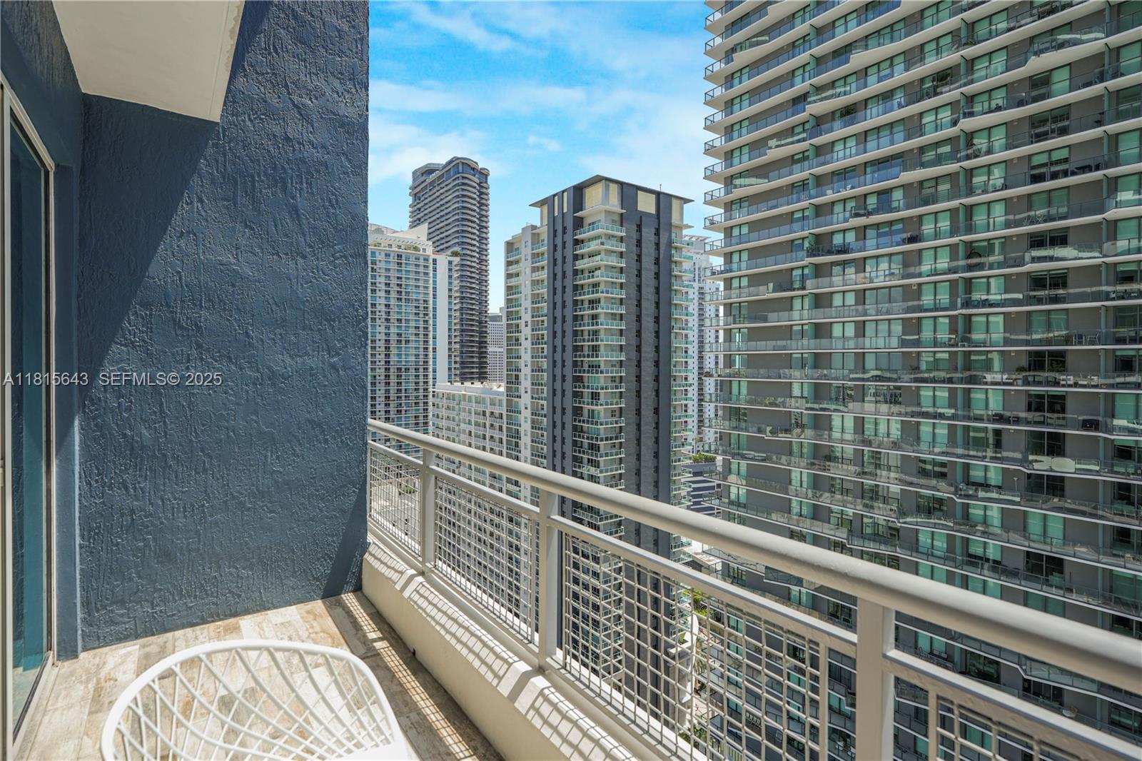 60 Southwest 13th Street, Unit 2410 Miami, FL 33130 - Photo 13 of 50