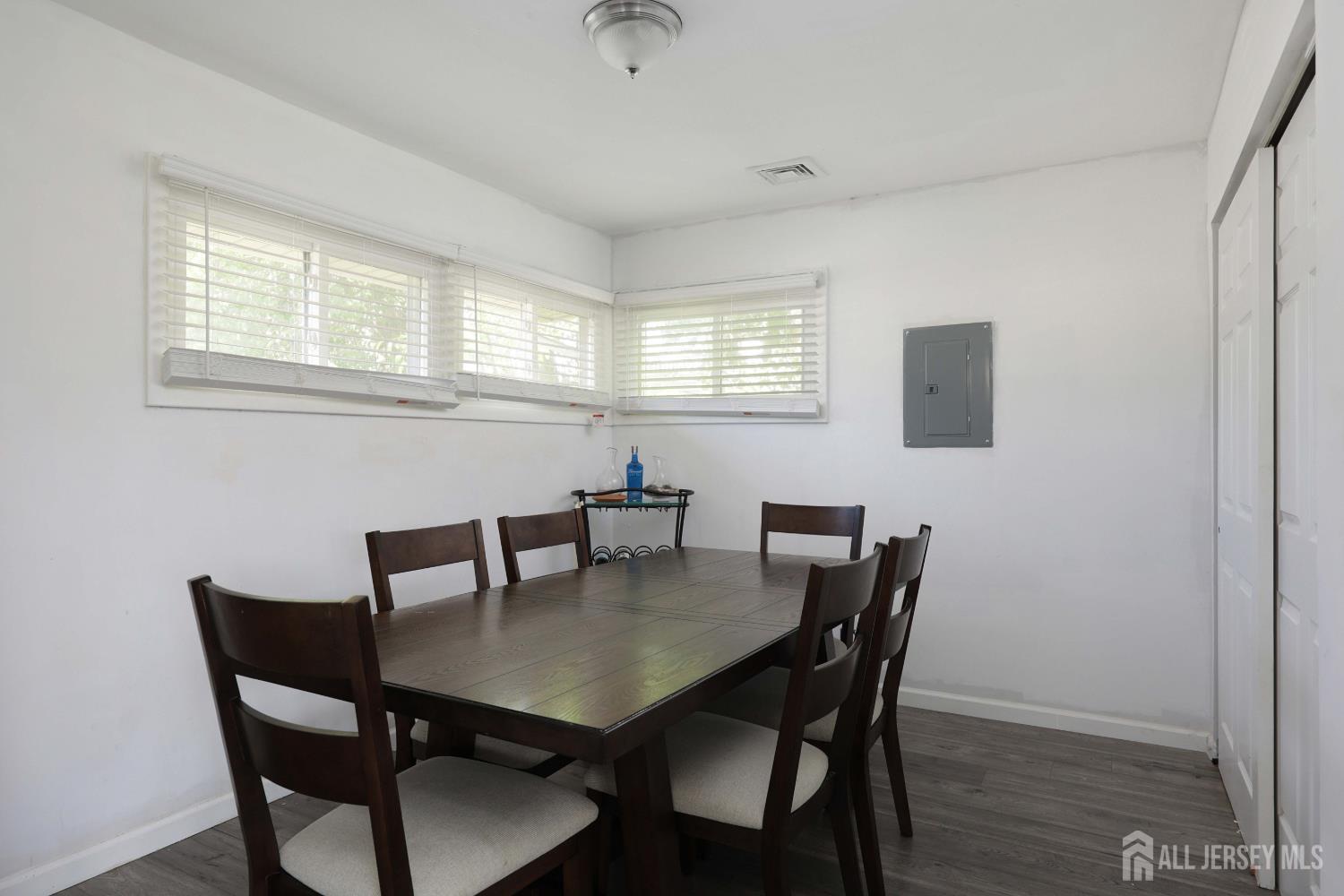 33 Pine Tree Road Old Bridge, NJ 08857 - Photo 16 of 28