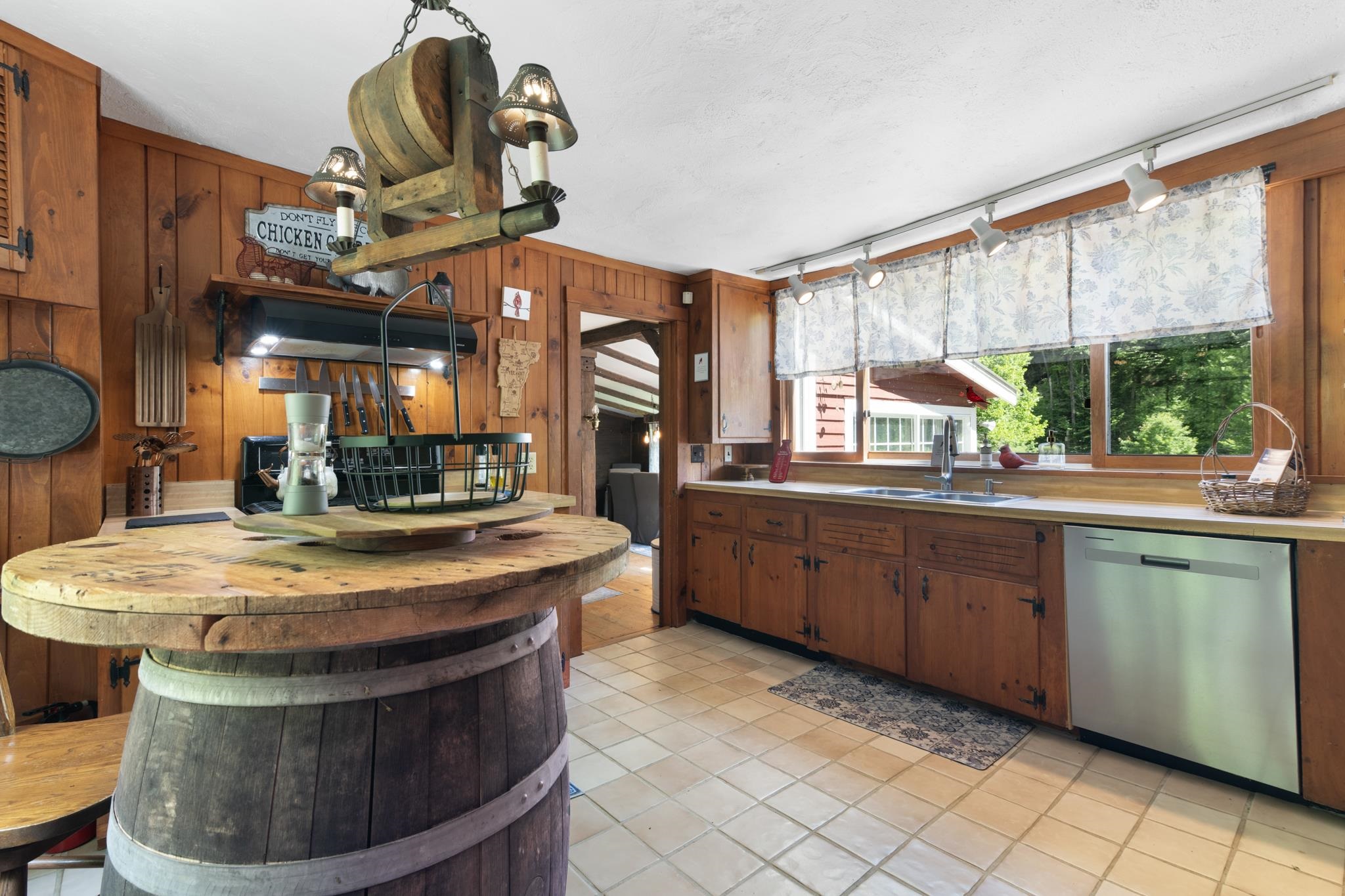 492 Dover Road Newfane, VT 05351 - Photo 7 of 59