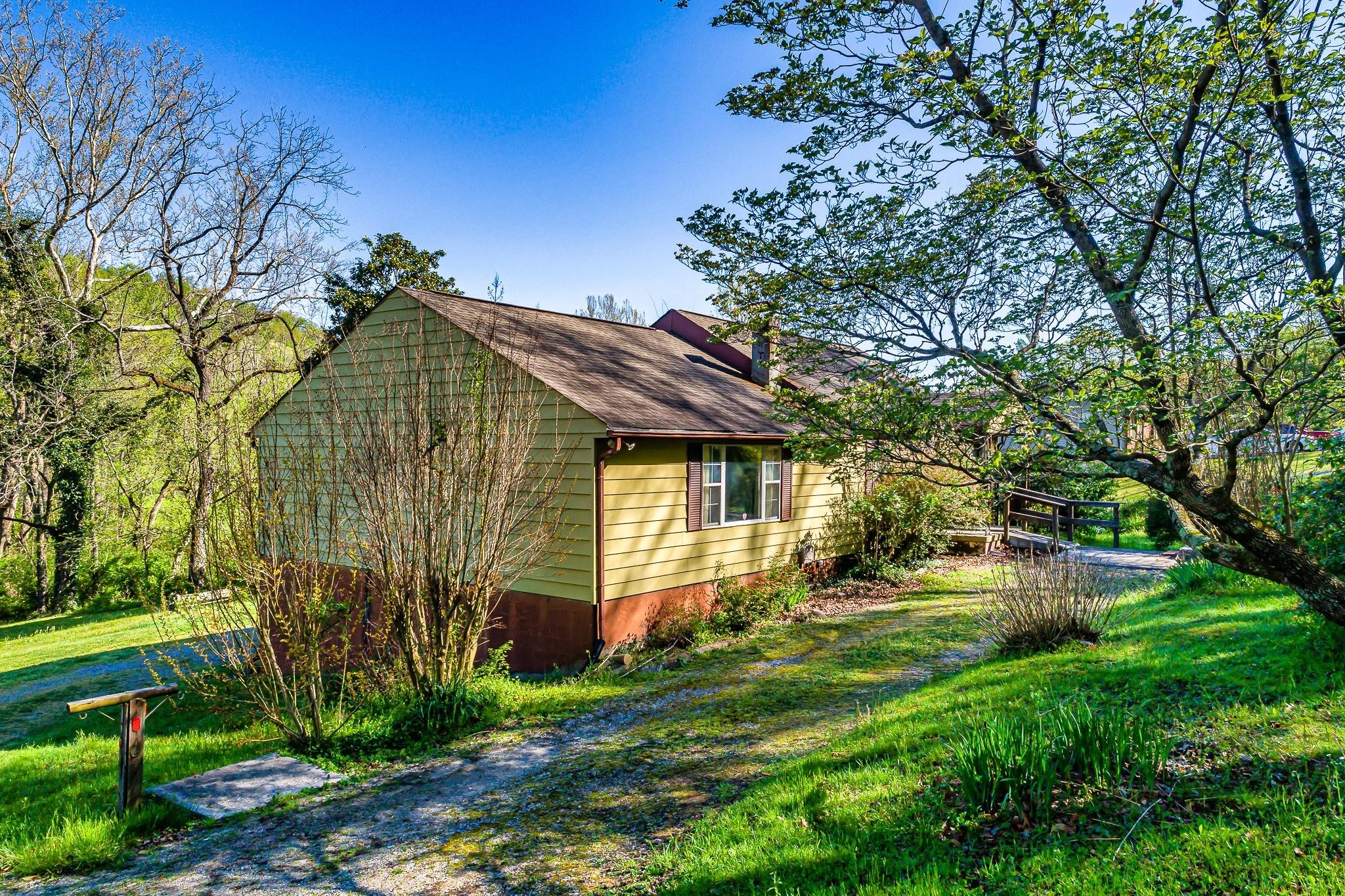 907 Knight Road Knoxville, TN 37920 - Photo 3 of 29 Gallery Image 3