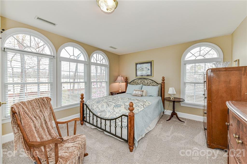 8115 Stevens Mill Road Matthews, NC 28104 - Photo 33 of 44 Gallery Image 33