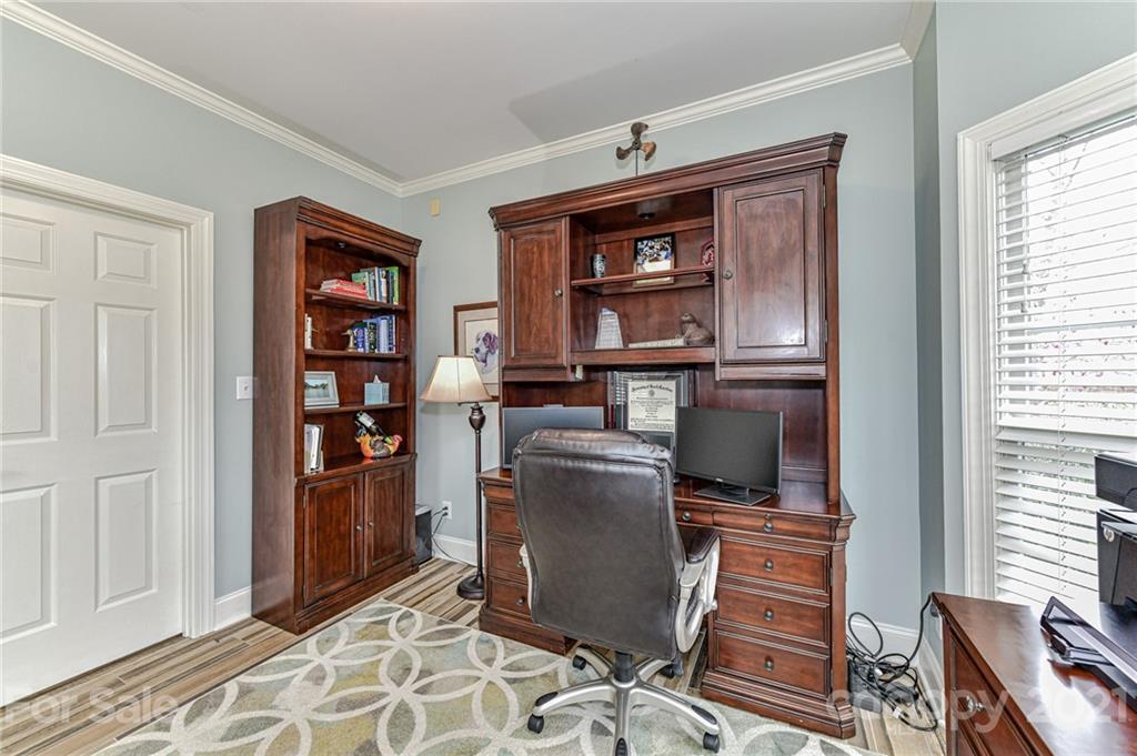 8115 Stevens Mill Road Matthews, NC 28104 - Photo 9 of 44 Gallery Image 9