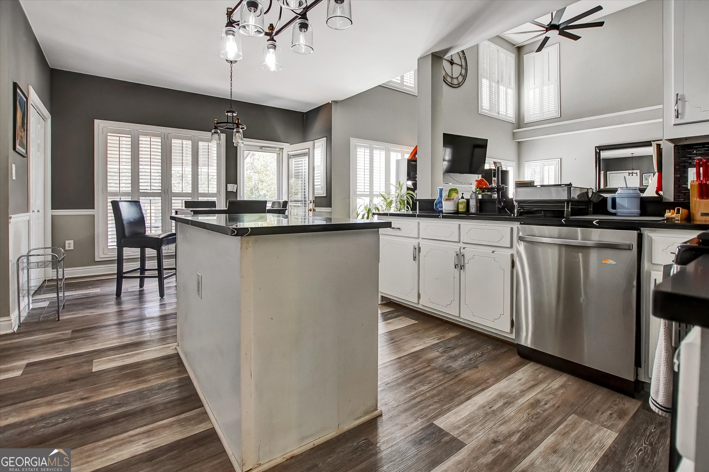 113 Shoreline Way Hampton, GA 30228 - Photo 11 of 46