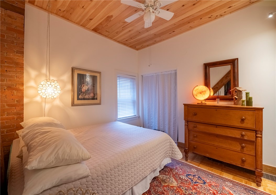 170-174 Griffith Street Rochester, NY 14607 - Photo 17 of 32 BEDROOM #2