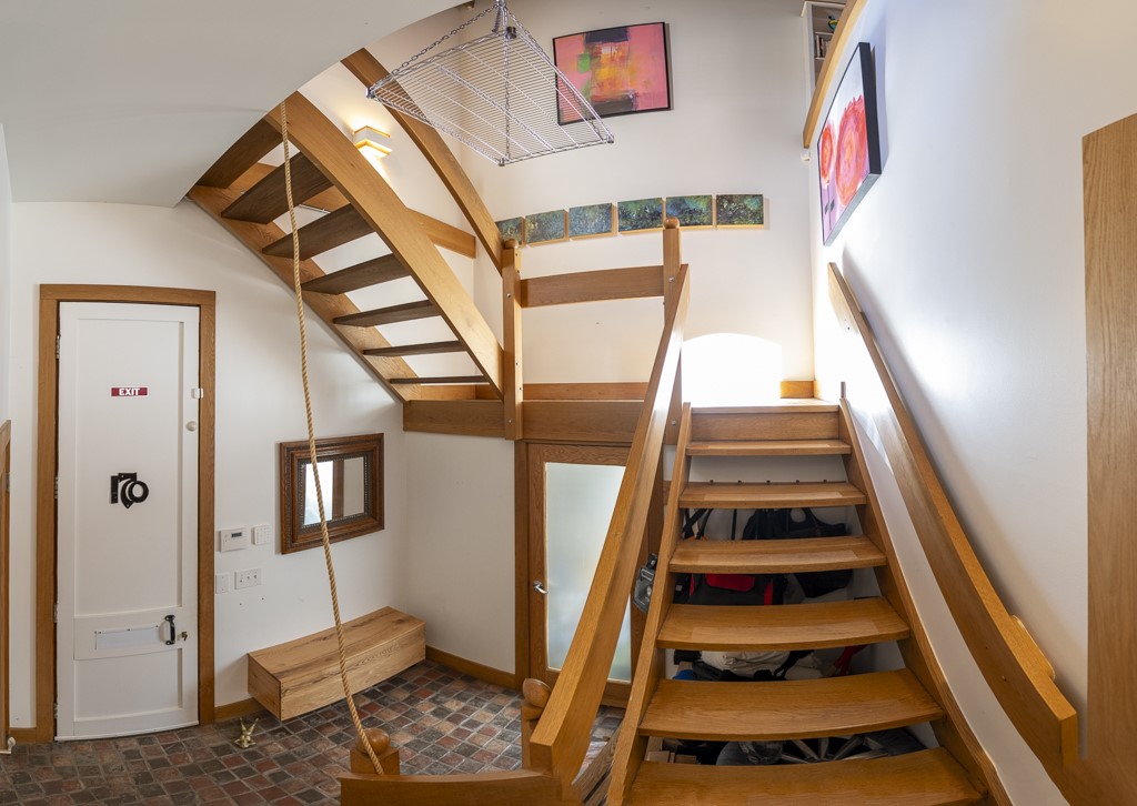 170-174 Griffith Street Rochester, NY 14607 - Photo 23 of 32 FOYER ENTRY FROM THE CENTER DOUBLE DOORS TO ACCESS