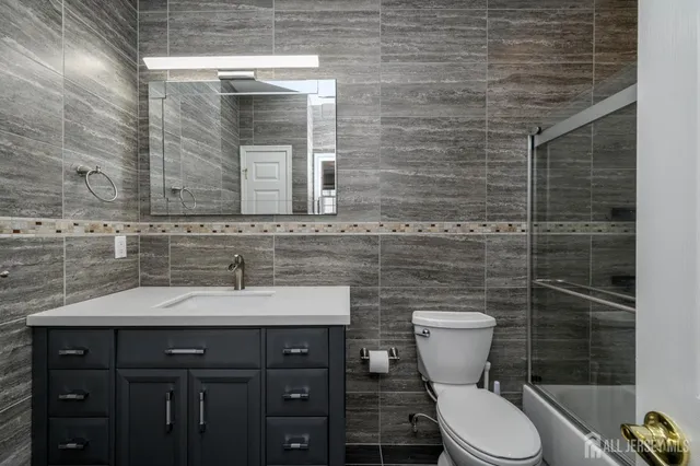 $458,000 | 200 Dey Street, Unit 240, Harrison, NJ 07029