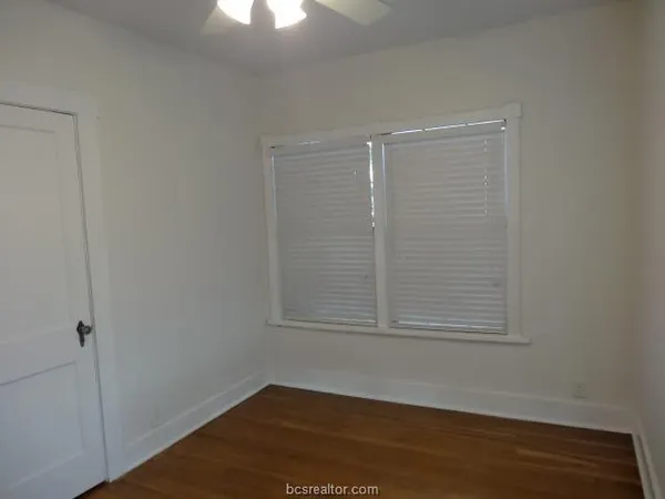$1,650 | 402 Ayrshire Street, College Station, TX 77840
