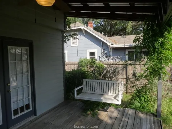 $1,650 | 402 Ayrshire Street, College Station, TX 77840