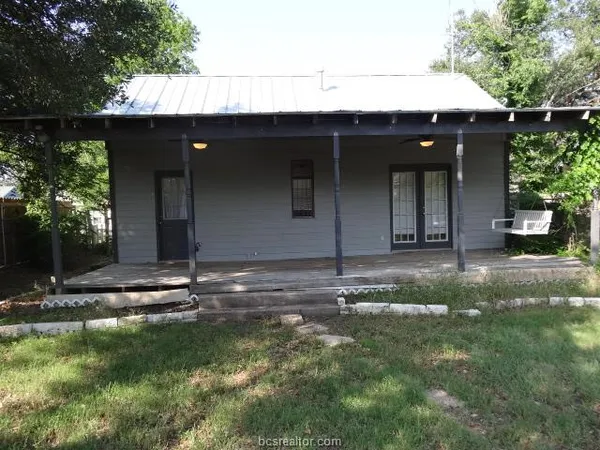 $1,650 | 402 Ayrshire Street, College Station, TX 77840