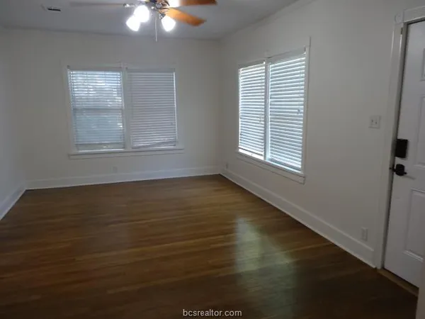 $1,650 | 402 Ayrshire Street, College Station, TX 77840