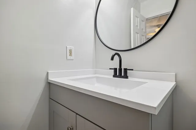 $400,000 | 5301 Village Way, Nashville, TN 37211