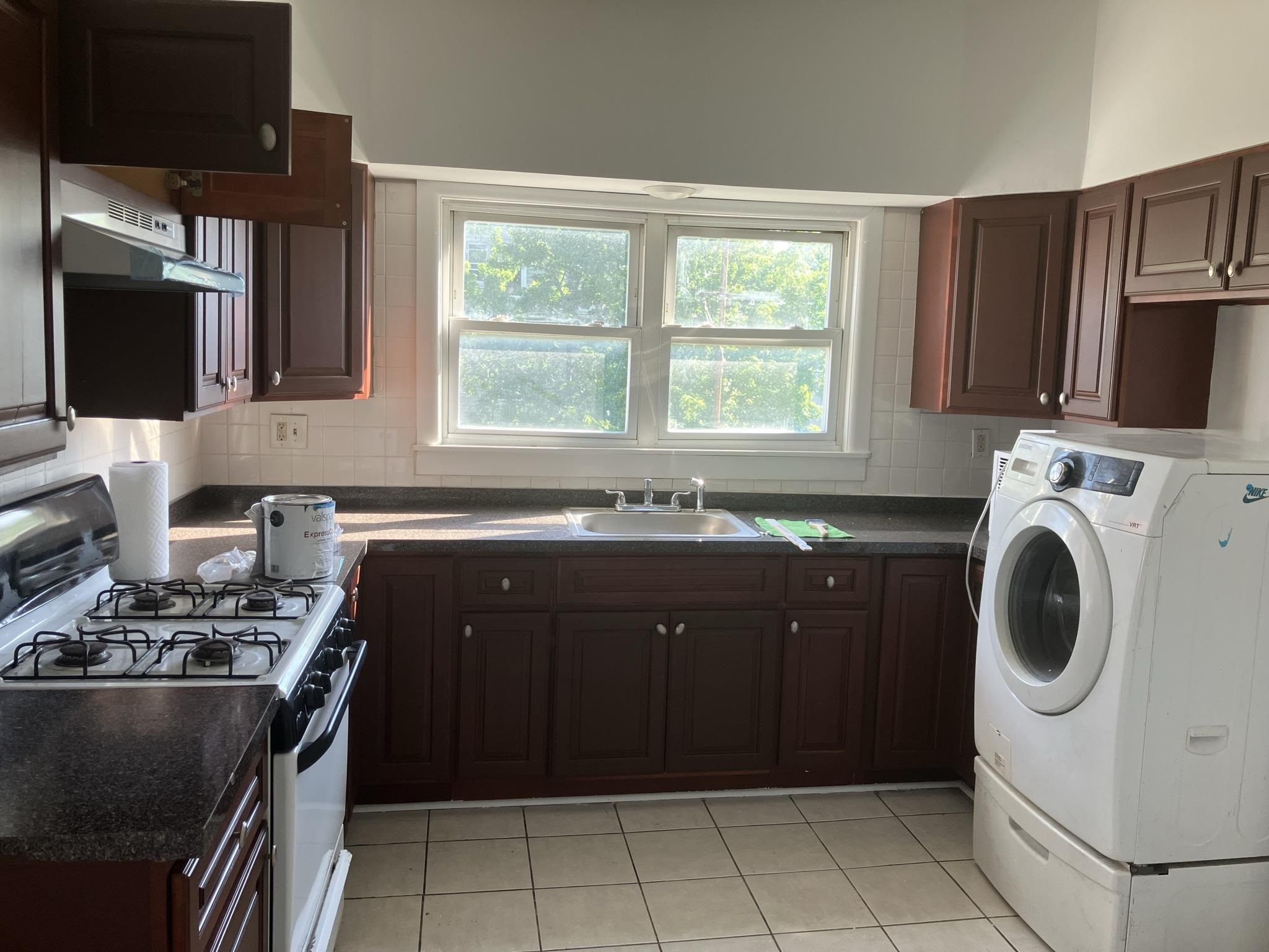 57 Silver Street, Unit 2 Bayonne, NJ 07002 - Photo 4 of 11