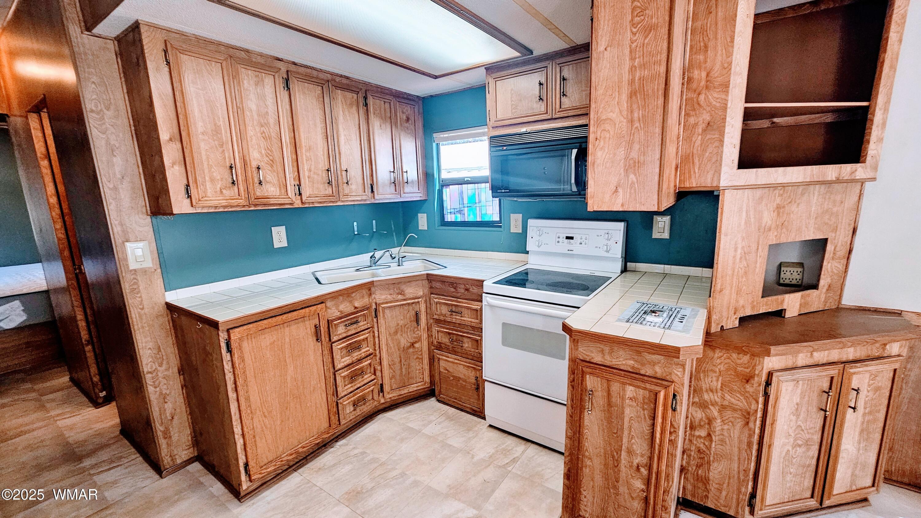 2458 Running Bear Road, Unit 45 Lakeside, AZ 85929 - Photo 6 of 9 20250623_151852~2