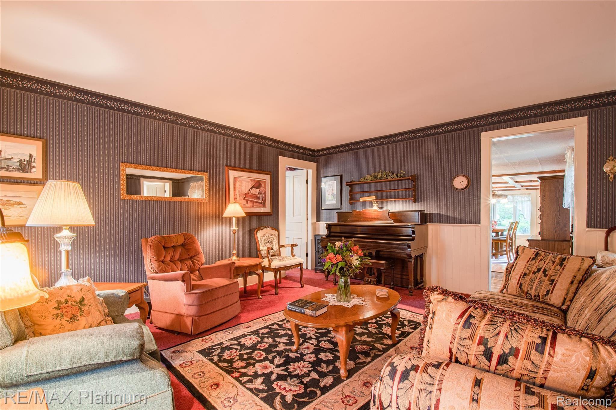 11160 Linden Road Linden, MI 48451 - Photo 19 of 43 11160 Linden Rd HDR15.jpg