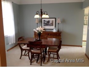 2105 Disar Drive Springfield, IL 62711 - Photo 3 of 24 Gallery Image 3