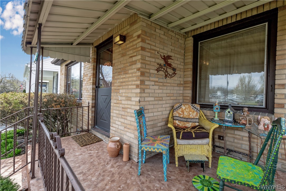 406 Delaware Road Tonawanda Town, NY 14217 - Photo 4 of 42