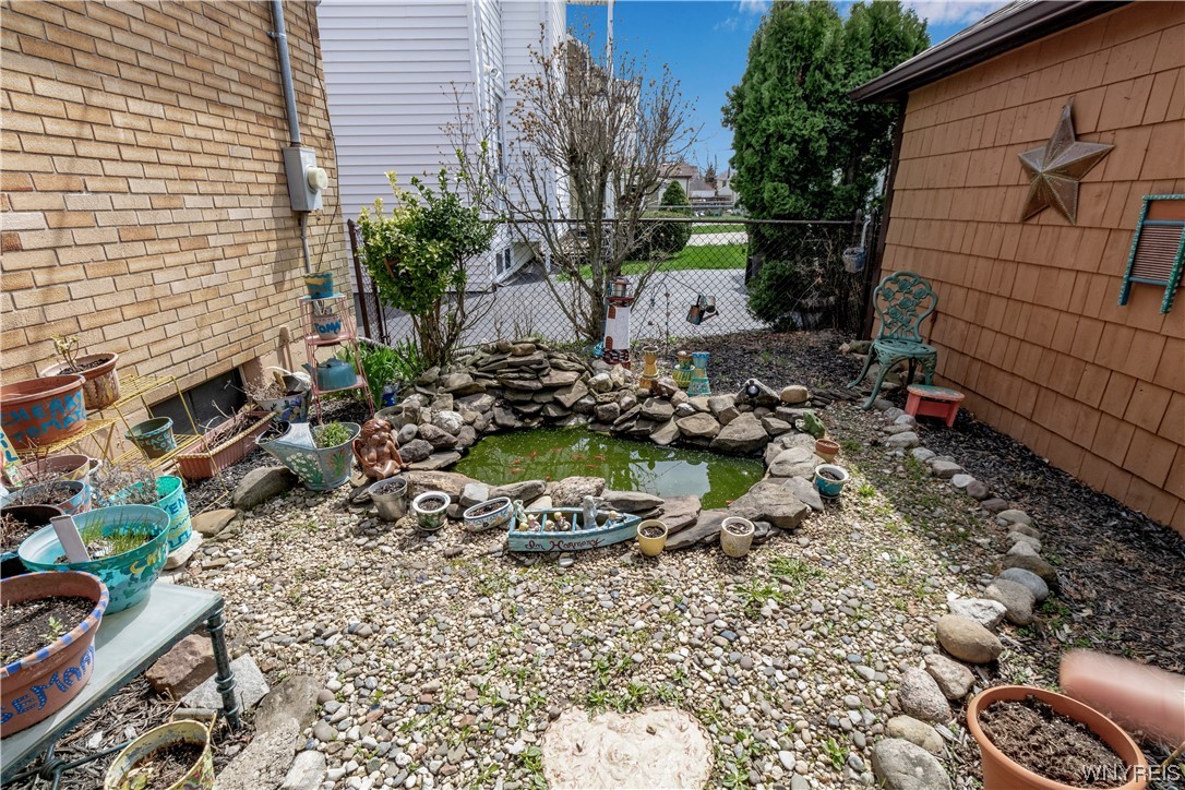 406 Delaware Road Tonawanda Town, NY 14217 - Photo 8 of 42